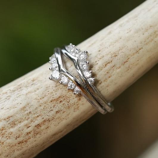 The Grand Cascade Wishbone Wedding Set