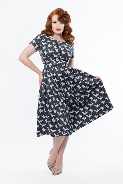 Isabelle - Grey Cranes - Zoe Vine